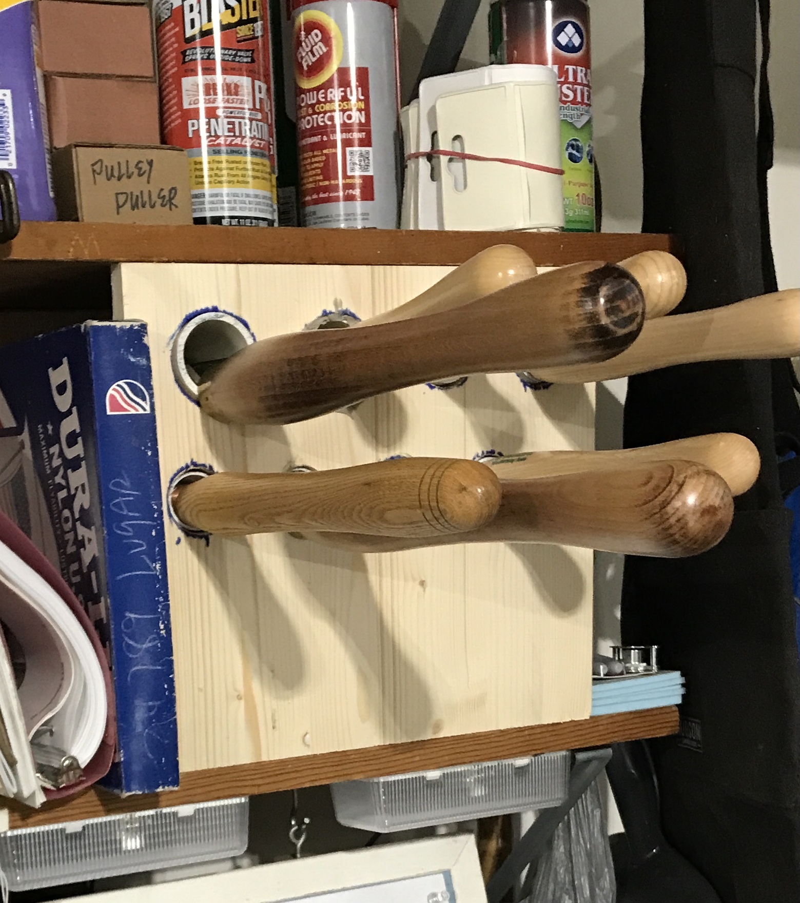 The woodturning tool holder with tools